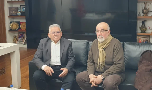 Başkan Büyükkılıç: "Tarihimizin iki önemli dönüm noktasını gururla kutluyoruz"