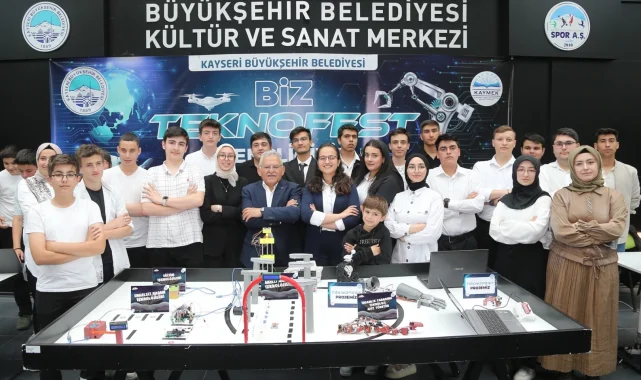 Başkan Büyükkılıç: "Ücretsiz kurslarımız ile üniversite kazandılar"