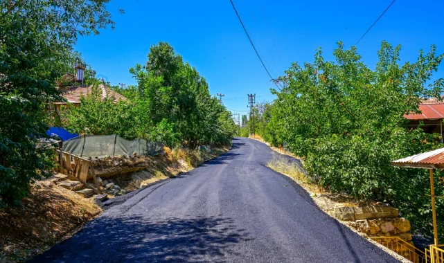 Başkan Er Hekimhan'daki yol çalışmalarını inceledi