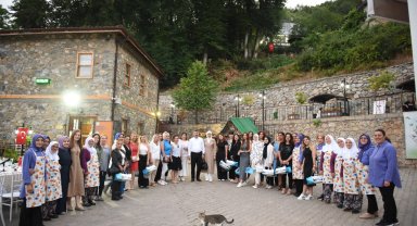 Başkan Oktay Yılmaz kadın gazetecilerle buluştu