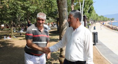 Başkan Ömeroğlu Tavşancıl sahilinde vatandaşla buluştu