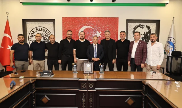 Başkan Yalçın: "Borçsuz kulübüz, siyaset yapmadık, altyapıda şampiyon takımız"