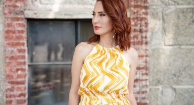 Burcu Erkıvanç kıpır kıpır yepyeni şarkısını müzikseverler ile buluşturdu!