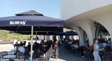 BURFAŞ Kafe gençlerin uğrak noktası oluyor
