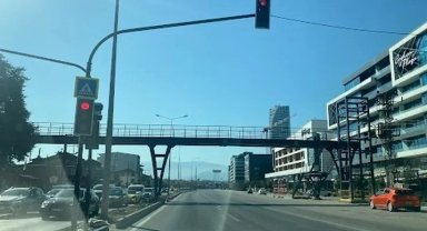 Bursa Geçit'te üst geçit ve trafik lambaları sürücüleri isyan ettiriyor