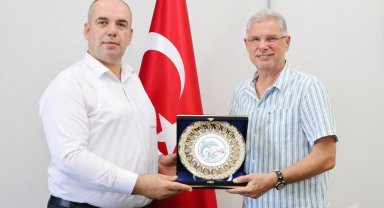 Bursa Mudanya'da pazarların tek muhatabı Esnaf Odası oldu