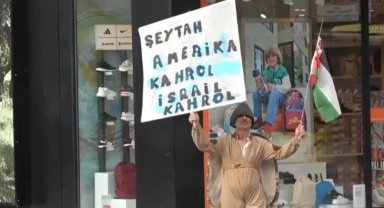 Bursa'da kostümlü protesto