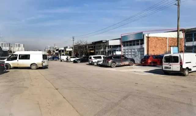 Bursa'da küçük sanayi esnafı sinek avlıyor