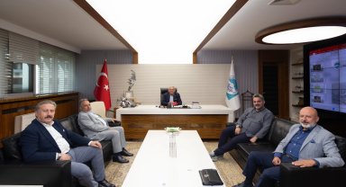 Büyükkılıç, başkanlarla Büyükşehir'de bir araya geldi