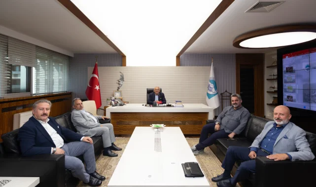 Büyükkılıç, başkanlarla Büyükşehir'de bir araya geldi