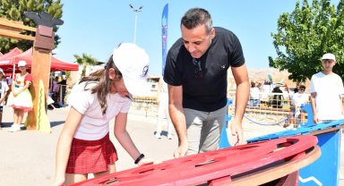 Çiğlili çocuklar gün boyu doyasıya eğlendi