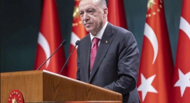 Cumhurbaşkanı Erdoğan: "FETÖ'cü hainleri rahatsız etmeyi sürdüreceğiz"