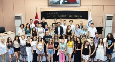 Dünya gençliğinden barış mesajı