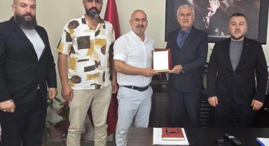 Dünya Türk Birliği'nde Bursa İl Göç İdaresi'ne nezaket