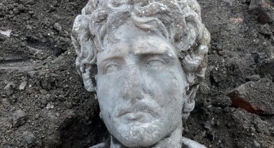 Düzce'de yapılan kazıda portre başı çıktı