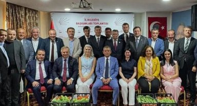 Filiz Gencan Akın, Burdur'da düzenlenen il belediye başkanları toplantısına katıldı