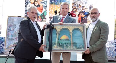 "Gazzeliler bizim nöbetimizi tutuyor"