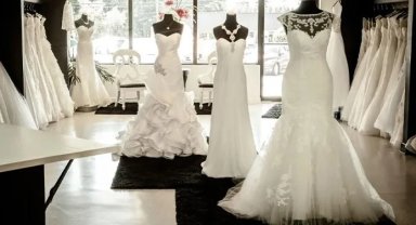 Gelinlik ve nişanlıklar cep yakıyor