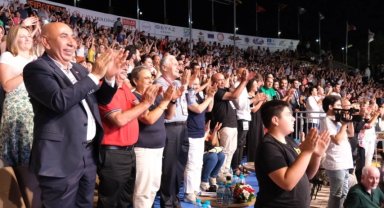 Işın Karaca festivalin finaline damga vurdu
