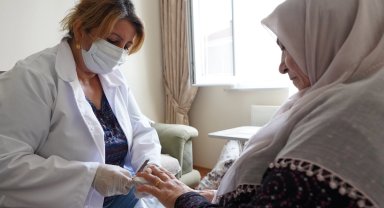 İstanbul Beylikdüzü'nde evde öz bakım hizmeti sürüyor