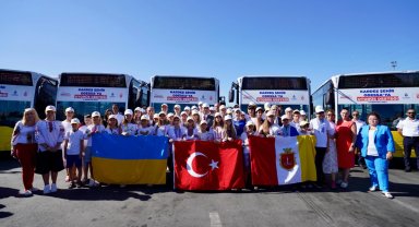 İstanbul'un otobüsleri Odessa'ya doğru yola çıktı