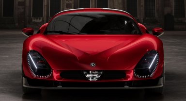 İşte Alfa Romeo 33 Stradale'nin 'Kükreyişi'