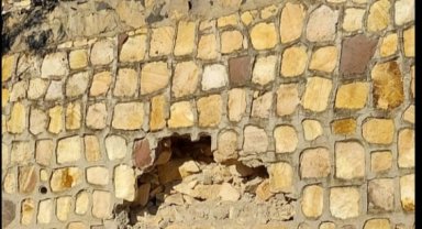 İzmir Foça'da tehikeli istinat!