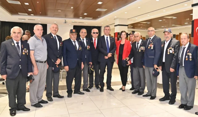 İzmir Karabağlar'da şehit aileleri ve yakınlarıyla anlamlı buluşma