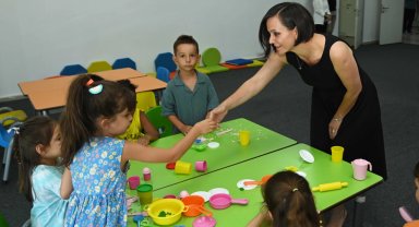 İzmir Karabağlar'dan personel çocuklarına "Oyun Durağı"