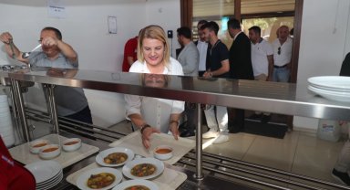 İzmit Kent Lokantası'na Darıca'dan misafirler