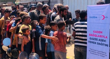 Kadem'den Kızılay'ın Gazze'deki aşevine destek
