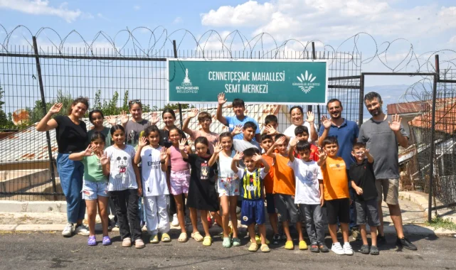 Karabağlar Belediyesi ve Halkevleri'nden çocuklara yaz kursu