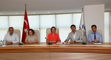 Karabağlar Belediyesi'nden örnek protokol