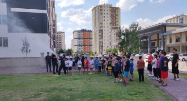 Kayseri Büyükşehir'den gençlere "yangın" bilgilendirmesi