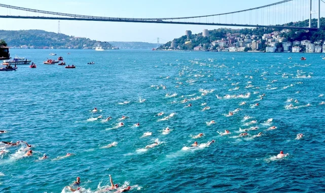 Kıtalararası tek yüzme yarışına İstanbul Büyükşehir'den tam destek