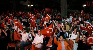 Kocaeli 30 Ağustos'u, zafer şarkılarıyla kutladı