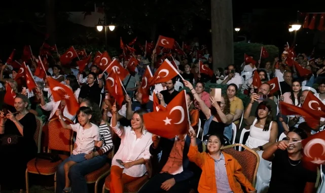 Kocaeli 30 Ağustos'u, zafer şarkılarıyla kutladı