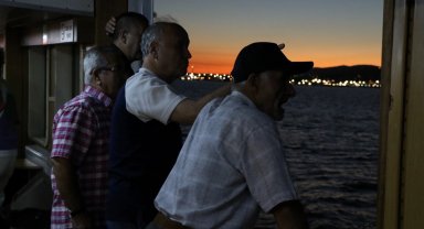 Kocaeli Büyükşehir'den 65'lik çınarlara mehtap turu