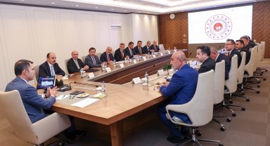 Konyalı başkanlardan Bakan Kurum'a ziyaret