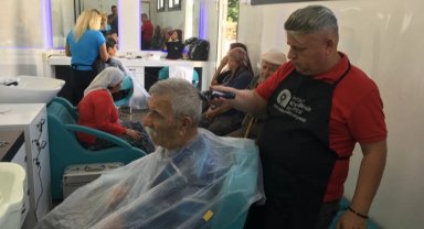 Mobil kuaför tırı her yerde