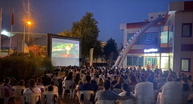 Nilüfer'de çocuklara yaz sineması