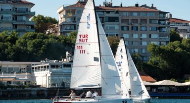 Olympos Regatta'da J/70 Match Race sınıfında yelkenlilerin maçı sona erdi