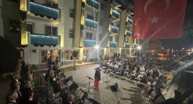 Oylat'ta unutulmaz musiki gecesi