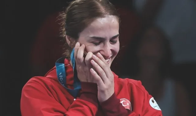 Paris 2024'teki ilk güreş madalyamızı Buse Tosun Çavuşoğlu kazandı
