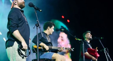 Pinhani, İstanbul Festivali seyircisiyle buluştu