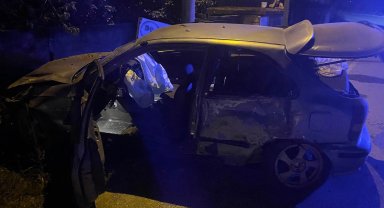 Polisten kaçan sürücü kaza yaptı; 3 kişi yaralandı