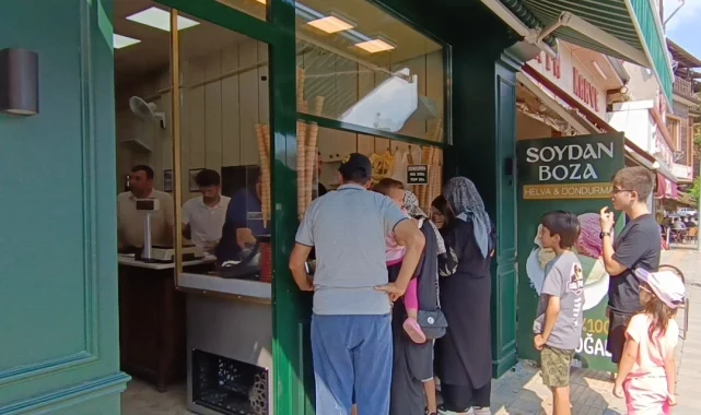 Sıcaktan bunalanlar çareyi dondurmada buldu