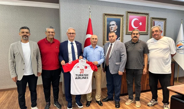 THF Başkanı Uğur Kılıç, Adana ve İskenderun'da temaslarda bulundu