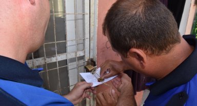 Yenişehir'de kaçak olarak çalıştırılan Suriyelilerin dükkanları mühürlendi