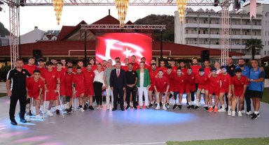 Ampute A Milli Takıma Marmaris'te Sevilay Öztürk sürprizi